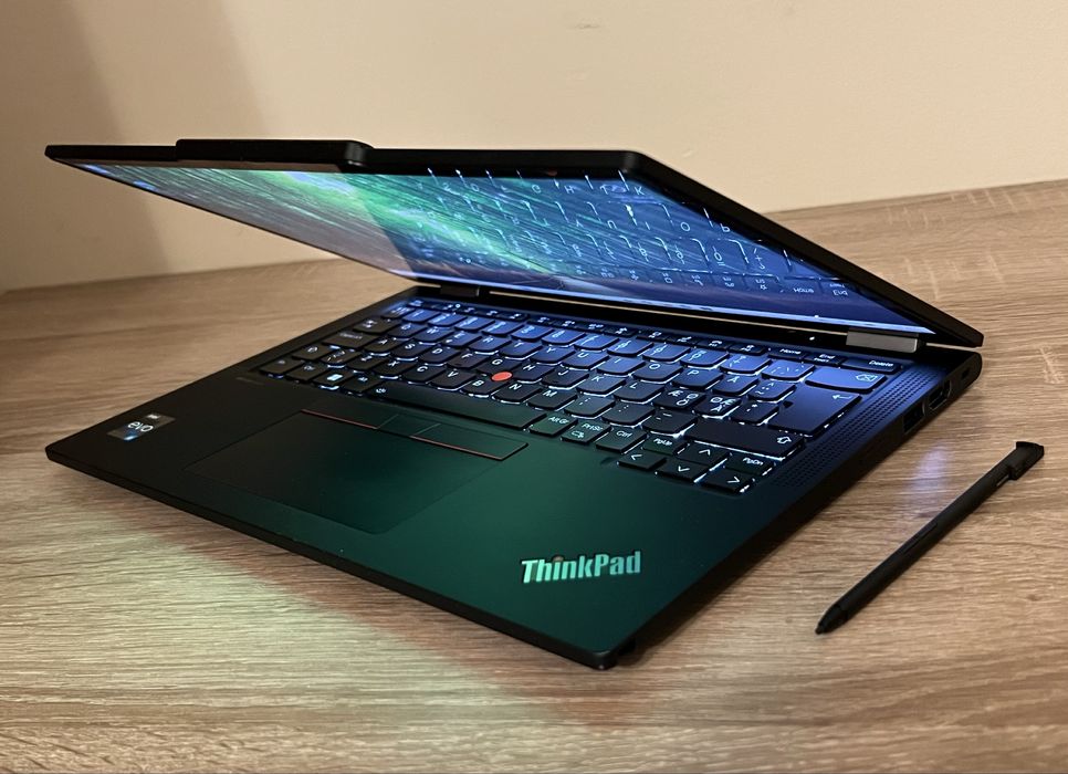 Lenovo Thinkpad X13 Gen4 YOGA x360 2in1 ! 512GB ssd 16GB ram i5 X 360
