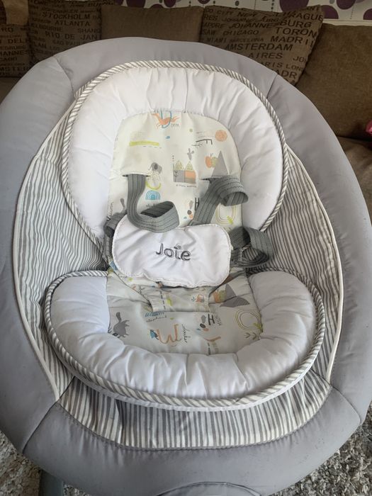 Leagan bebelusi Joie