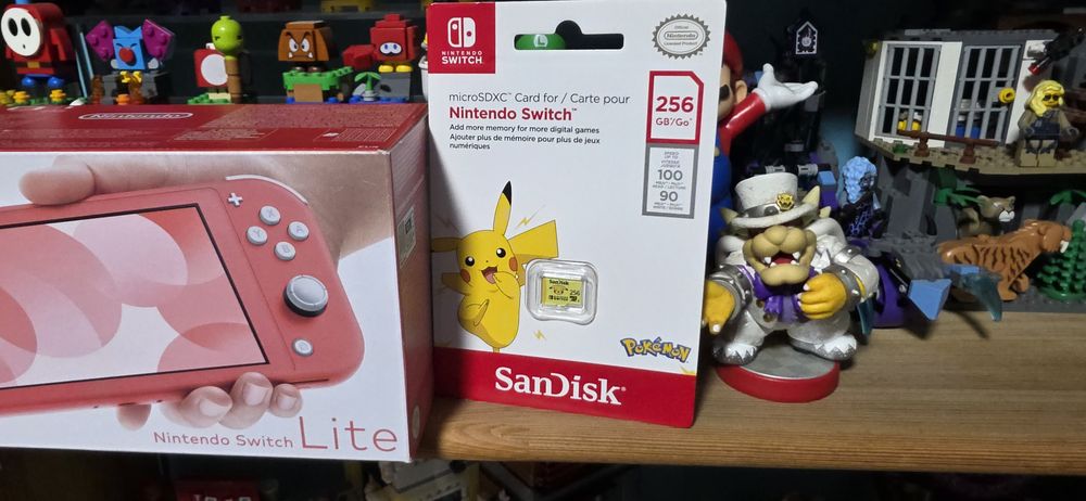 Nou Nintendo Switch Lite Modat cu Card 256GB  Sigilat!