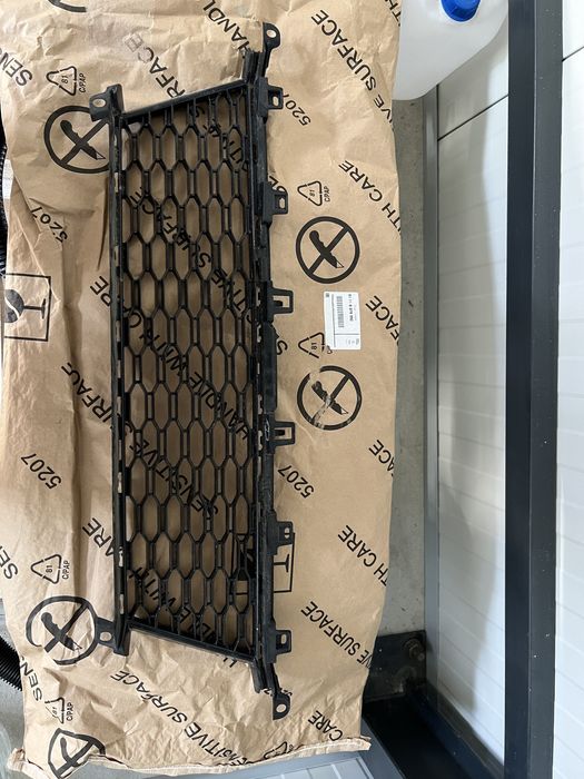 De vanzare grila bmw g20 m