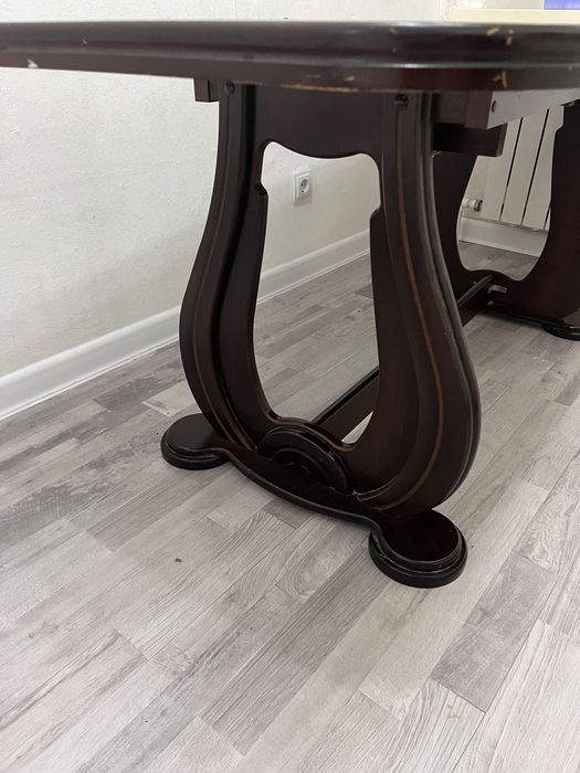 Продам стол гостиной дерево натуральный