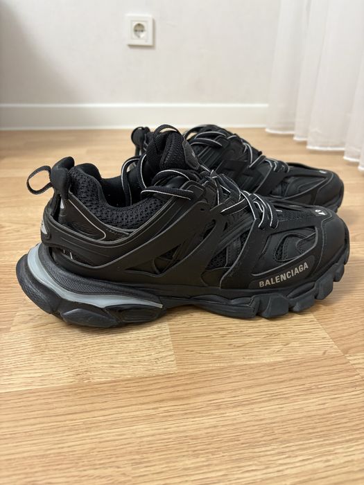 Продам кроссовки balenciaga 3xl