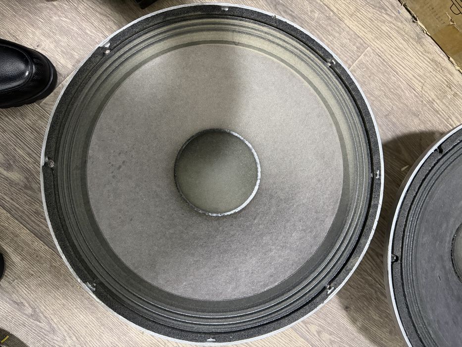 JBL калонка модел 275G