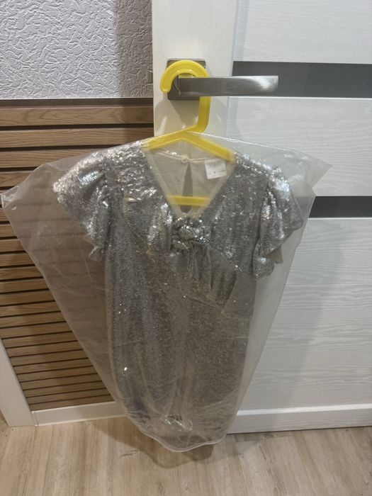 Платье нарядное Zara