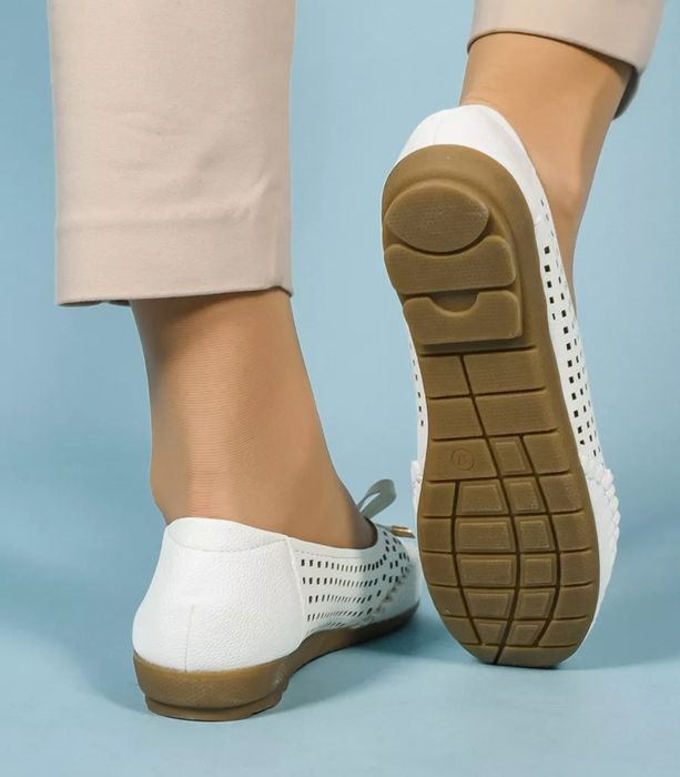 Балетки белые новые