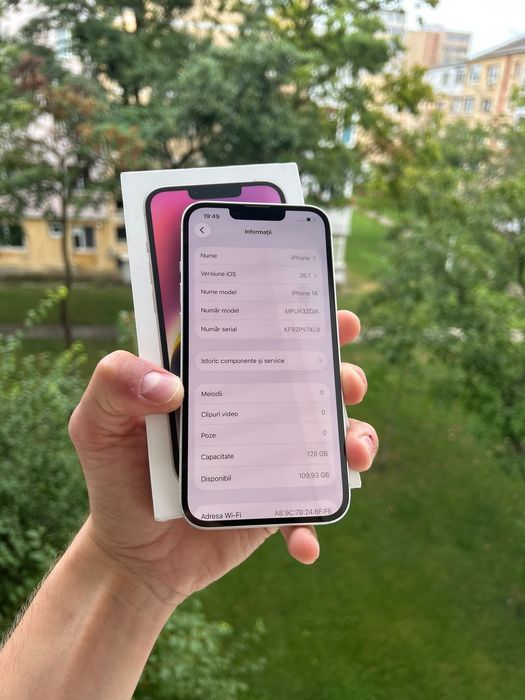 • Iphone  14 • BATERIE  100% •