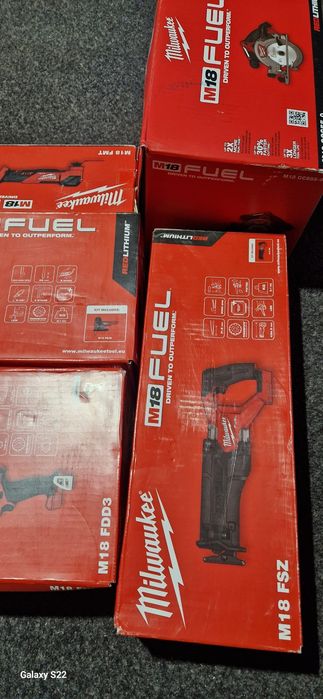 Milwaukee set scule pe 18 V