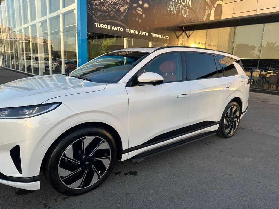 Dongfeng 008 ultra