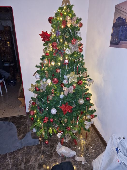 Brad artificial  impodobit