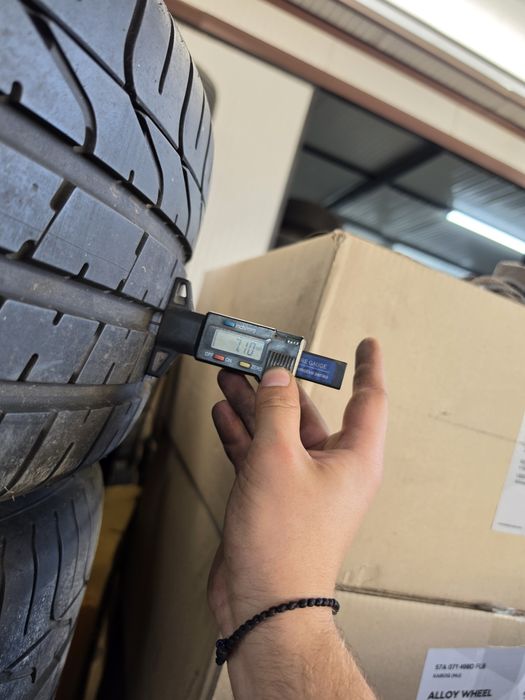4 Броя 255/40/19 Pirelli 2x7mm 2x4,5mm