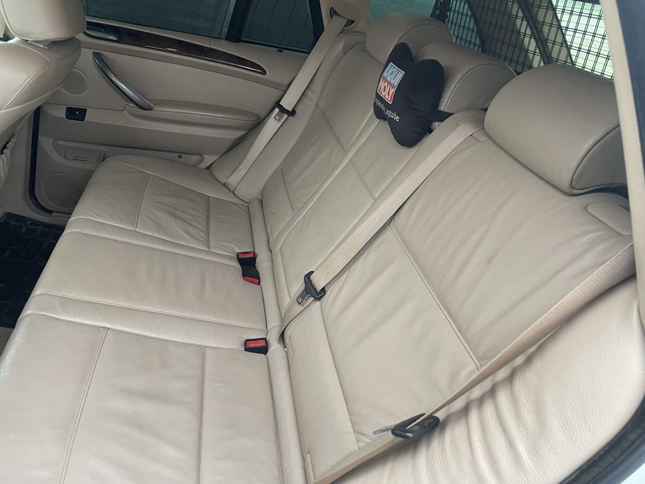 Продам БМВ Х5 е 53