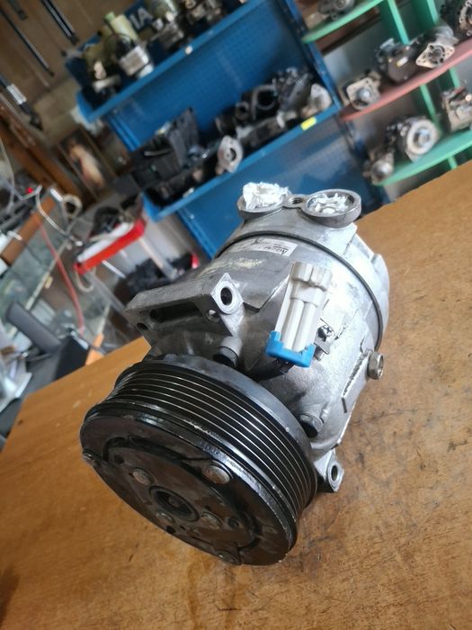 Compresor aer condiționat Opel Vectra C  SIGNUM 1.9 CDTI