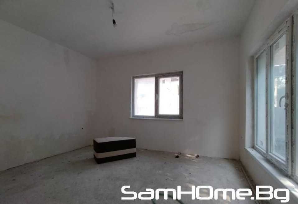 Продава се Къща в Варна, Христо Ботев - 65 кв.м за 2000 €/кв.м - Снимка #2