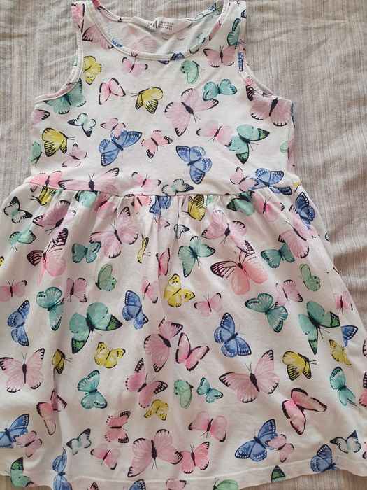 Рокли, блузи, суичер, пухен елек, ски панталон, шапка, шал  2-4 г.