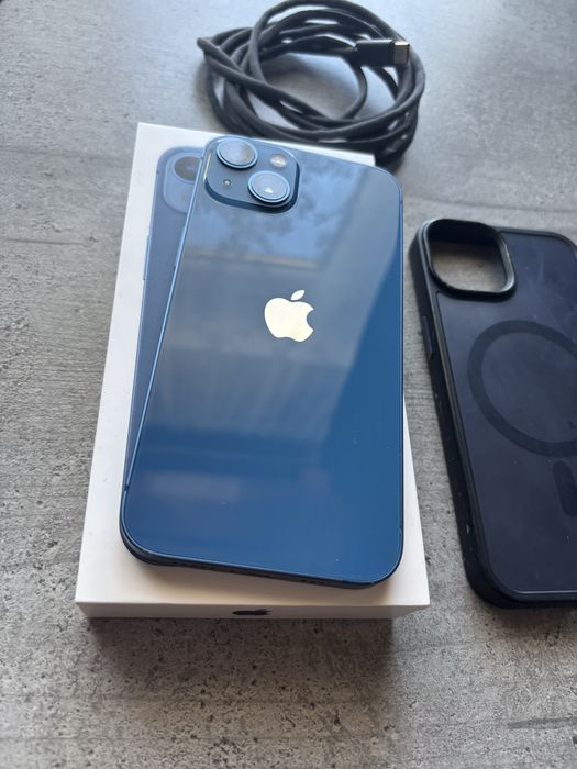 Vand iPhone 13 128gb 85% CA NOU