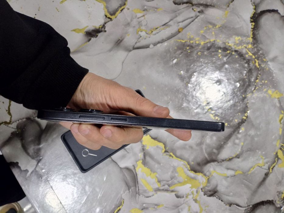 Xiaomi Redmi note 13 pro