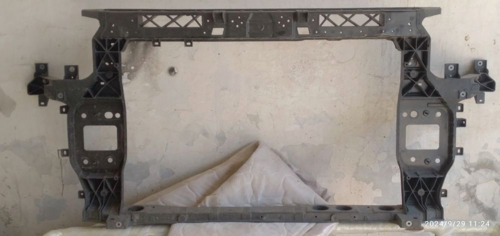 Киа сорентога  га экран сотилади