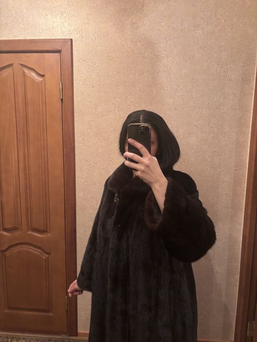 Продам шубу норковую