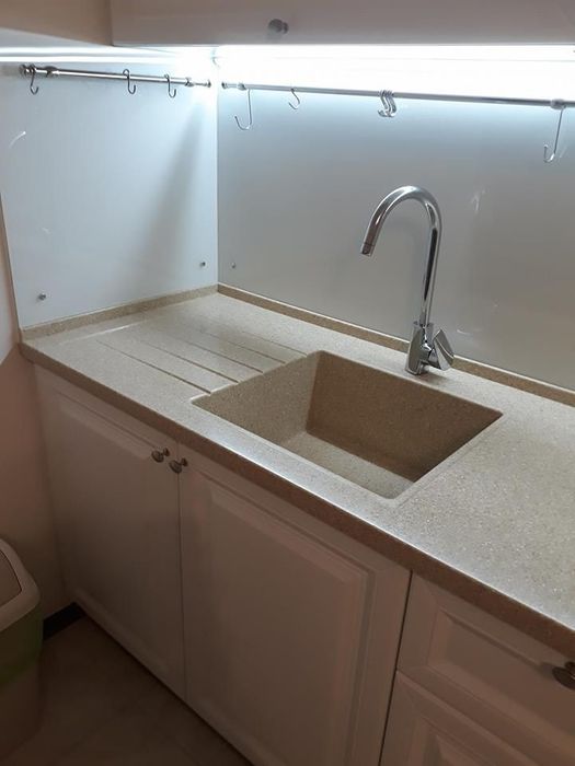 Столешницы из искуственного камня и кварца.

Состояние: Новый