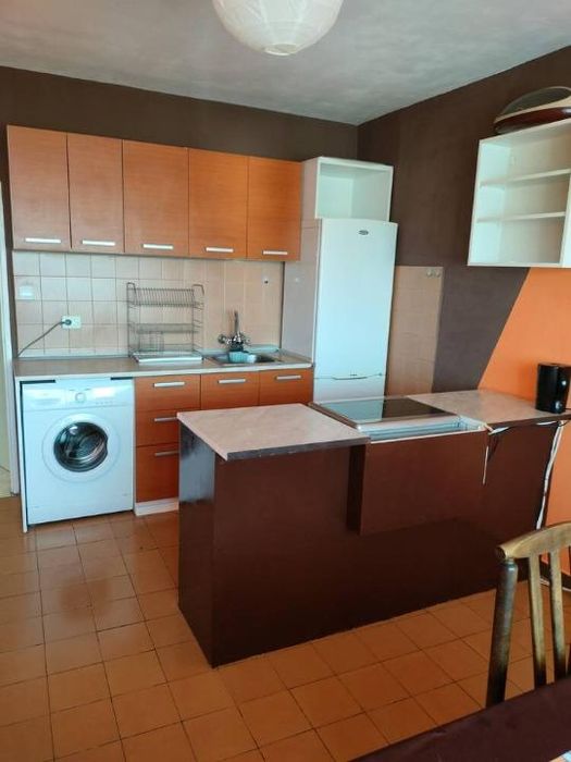 Дава се под наем Тристаен апартамент в Пловдив, Въстанически - 88 кв.м за 434 € - Снимка #4