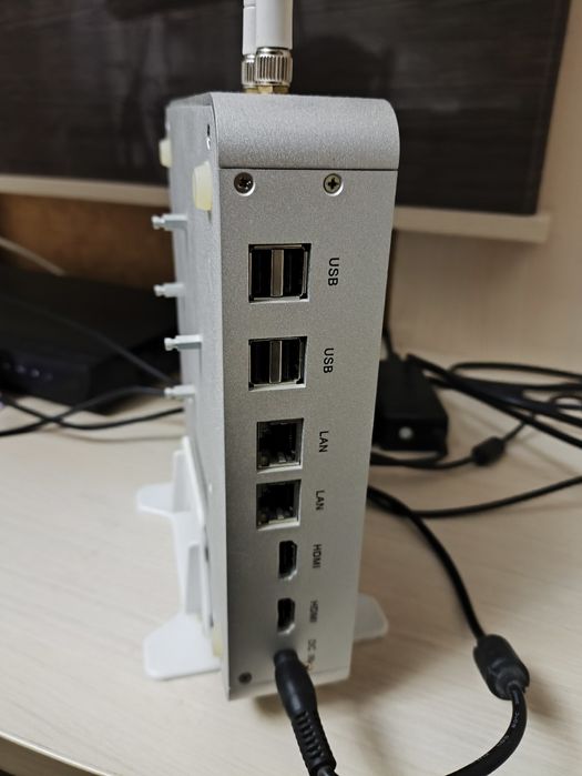 Продам мини ПК на core i 5 5257u