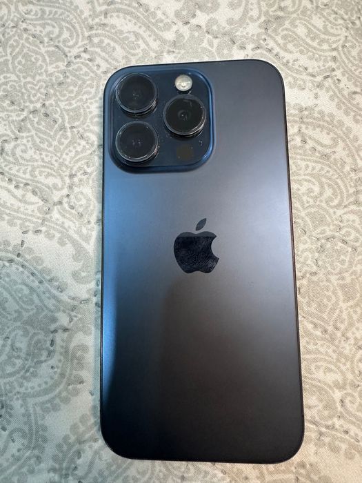 iPhone 15 pro 128 gb