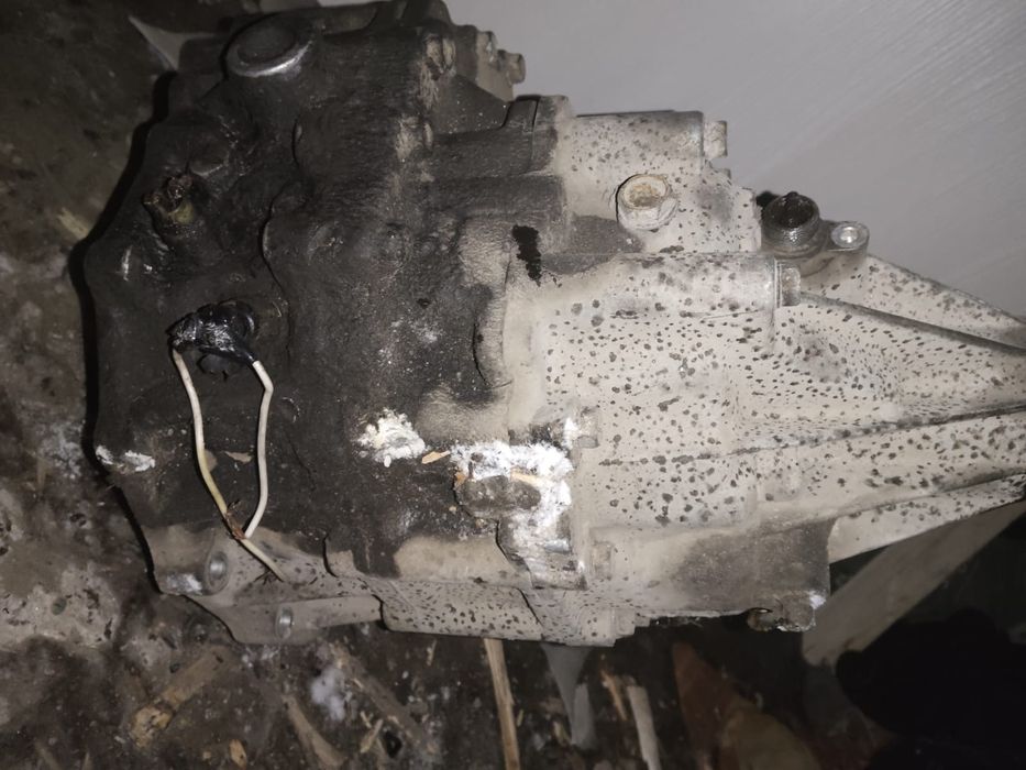 Раздатка Nissan Mistral (Terrano) R20