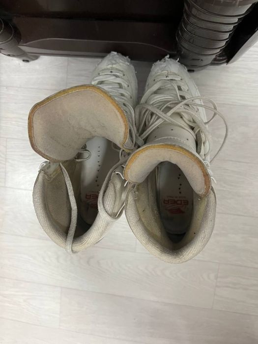 Фигурные ботинки Edea Chorus размер 245.