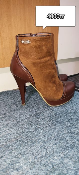 Продаю женскую обувь