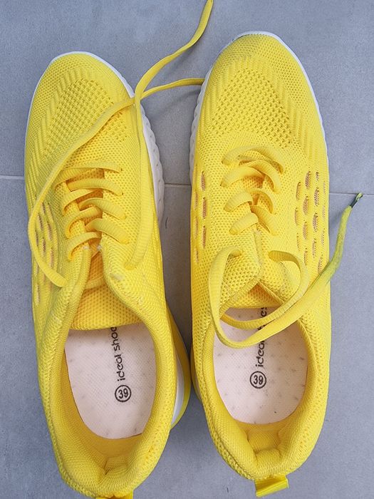 Маратонки 39 номер