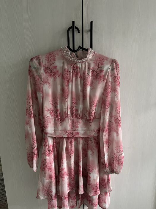 Продам платье женское