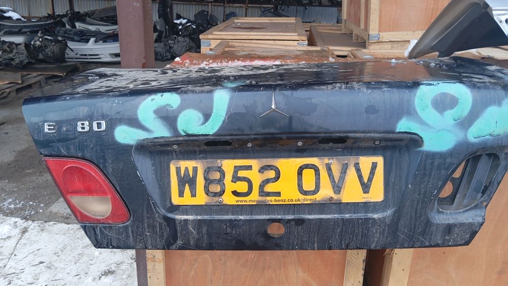 Запчаст Мерседес 210