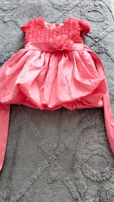 Красное платье(3тыс)