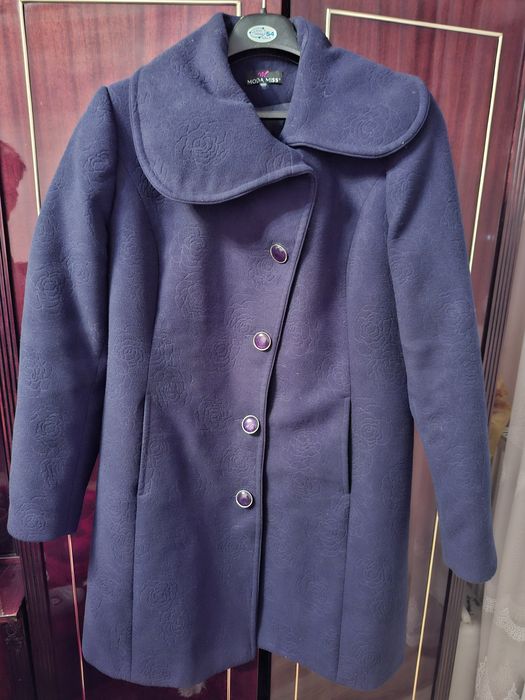 Palton damă  mărimea 50 pt anotimpul rece