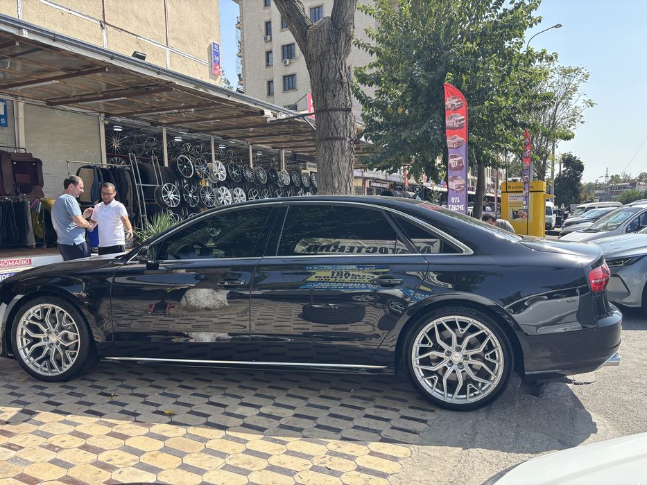 Audi A8 Long 4.0 turbo 700 лс