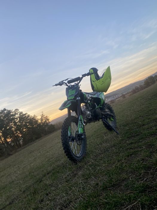 Vand cross JRH 125cc motorul este perfect functional detali in privat