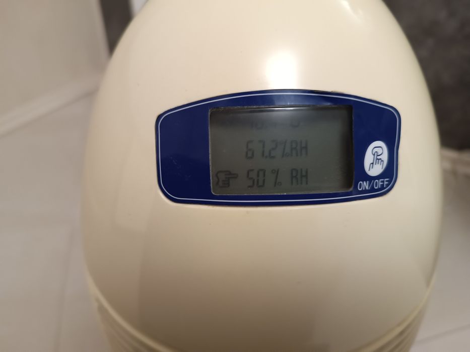 Влагоуловител, влагоабсорбатор