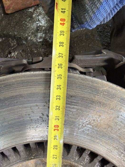 Спирачни дискове THK накладки и спирачни апарати  за audi A7 C7 A6 C7