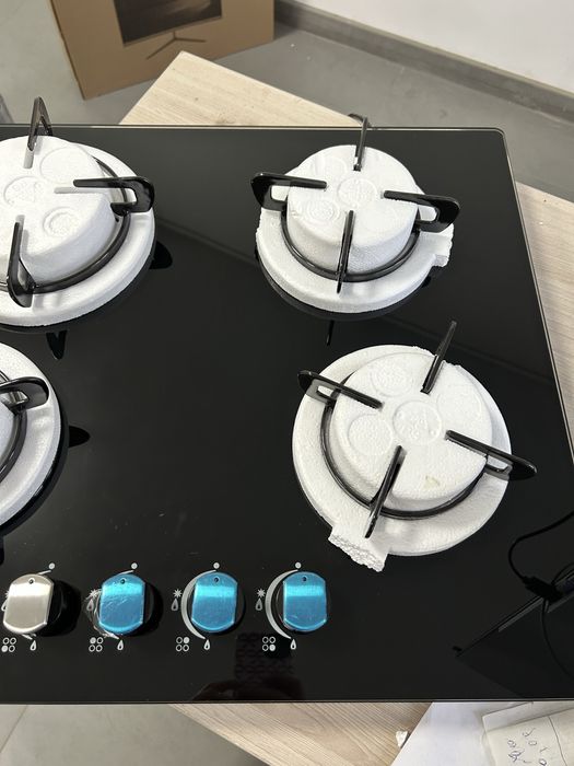 Газовая варочная поверхность, 4 конфорки