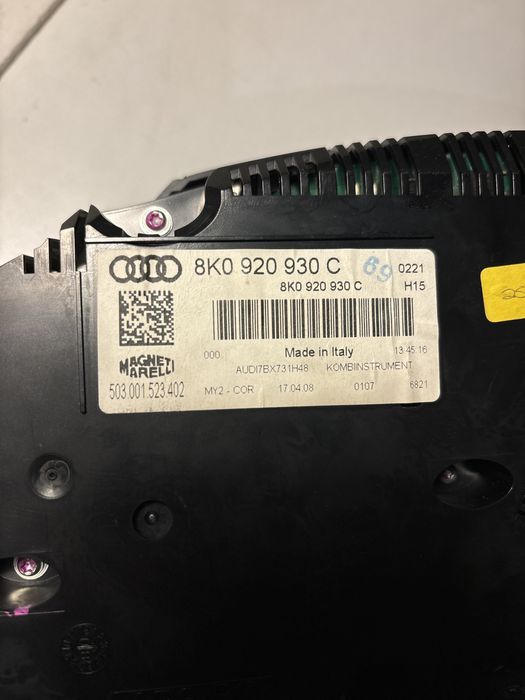 Ceasuri bord Audi A4 B8 in stare perfecta, impecabile