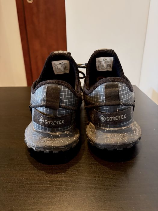 Nike ACG mountain fly Gore-tex