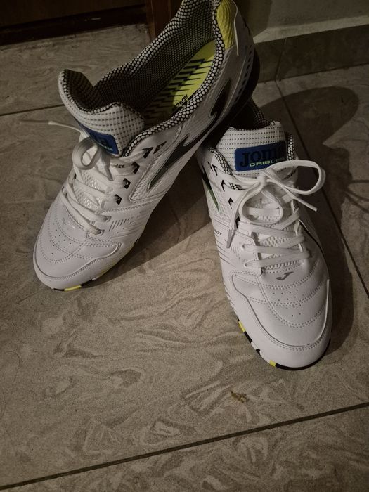 Маратонки за футбол