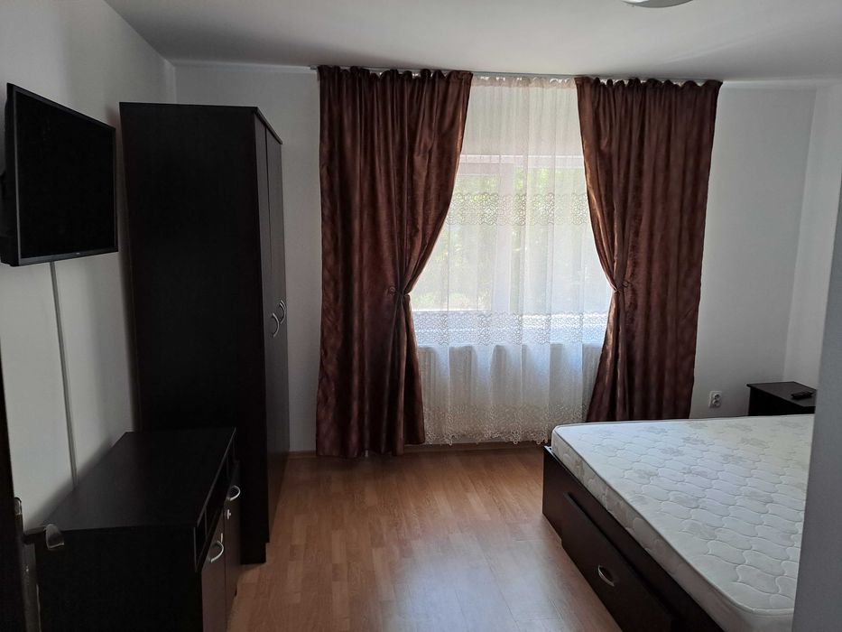 Inchiriez apartament etaj 1 , str Dunarii