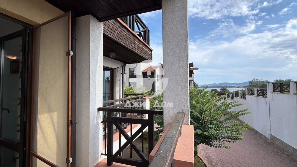 Продава се Двустаен апартамент в Черноморец - 70 кв.м за 2029 €/кв.м - Снимка #3
