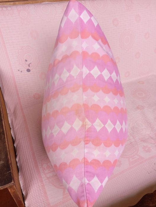 Продам подушку перовую