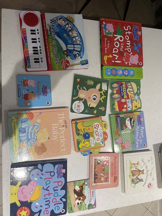 Мечо Пух,английски,шапка Мини/Мики;nursery rhymes,Tomas,зайчето Питър