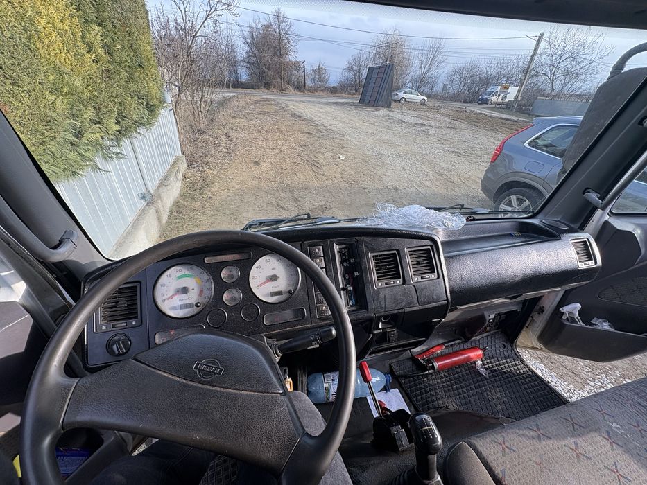 Nissan Altej 2004 – Diesel 3.0, basculabilă 3 părți