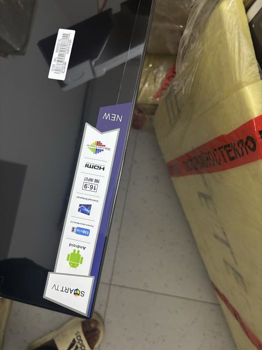 Продам телевизор SMART TV диагональ 102 см
