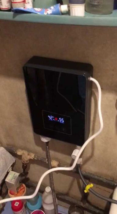 Проточный нагреватель 5.5 кВа есть доставка и оплата на карту