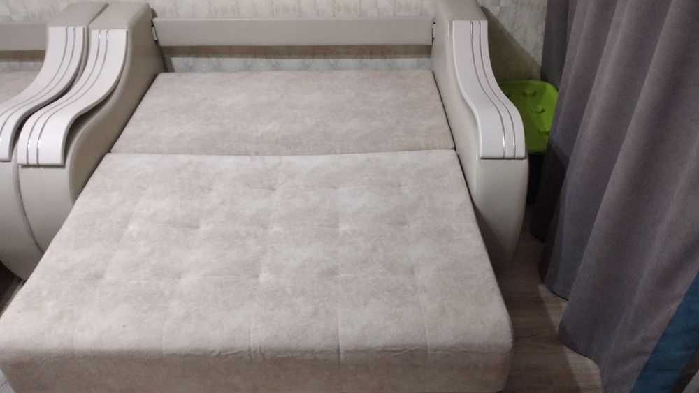 Комплект мягкой мебели